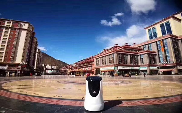 酒店智能机器人具体都有哪些功能？