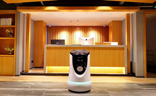 酒店是智能机器人开发应用的重要应用场景