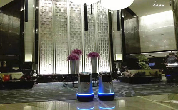 酒店服务机器人的具体应用有哪些？
